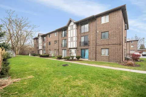 1723 S Washington St #0, Naperville, IL 60565