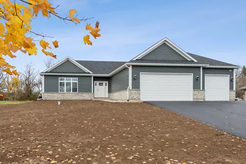 2612 Sanctuary Ln, Spring Grove, IL 60081