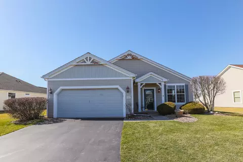 11417 Stonewater Xing, Huntley, IL 60142