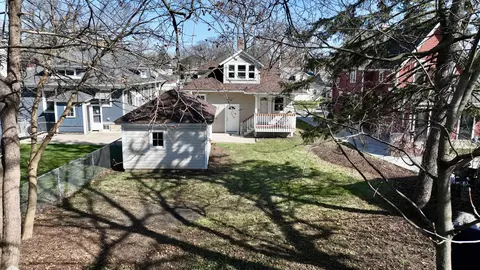 210 Elm St, Elgin, IL 60123 photo 17