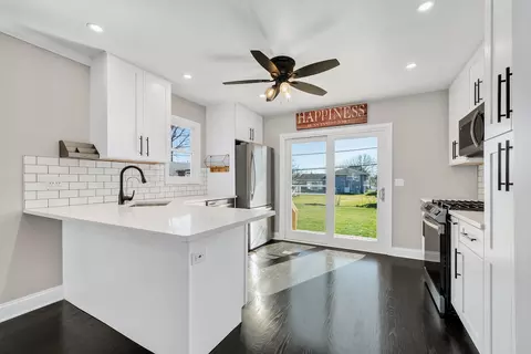 Other - 419 Lincoln Ave, Downers Grove, IL 60515 photo 1 of 7