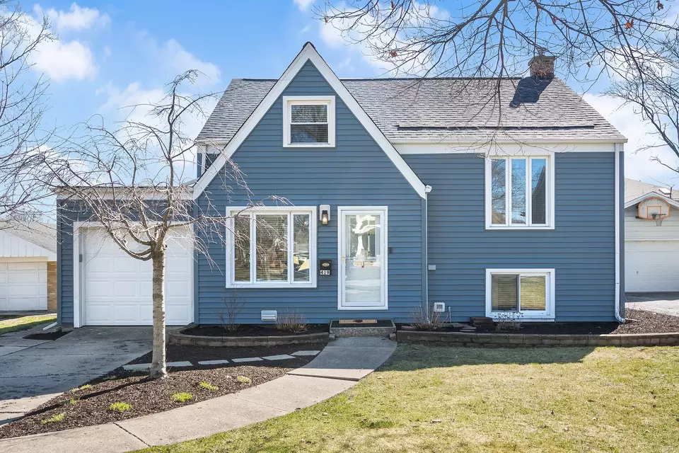 Exterior - 419 Lincoln Ave, Downers Grove, IL 60515 photo 1 of 5