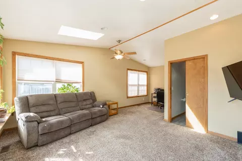 Living - 2802 Stilling Blvd, Mchenry, IL 60050 photo 3 of 5