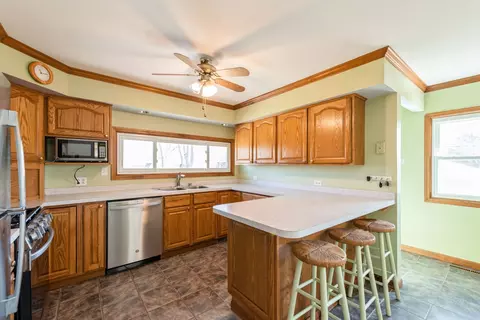 Kitchen - 2802 Stilling Blvd, Mchenry, IL 60050 photo 1 of 4