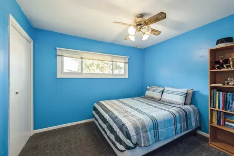 Bedroom - 2802 Stilling Blvd, Mchenry, IL 60050 photo 2 of 4