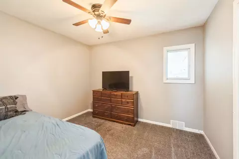 Bedroom - 2802 Stilling Blvd, Mchenry, IL 60050 photo 1 of 4