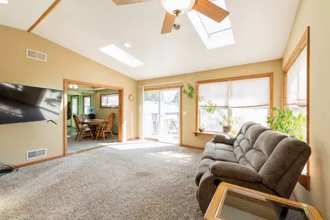 Living - 2802 Stilling Blvd, Mchenry, IL 60050 photo 5 of 5