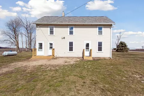 Exterior - 511 Harmon Rd, Harmon, IL 61042 photo 3 of 11