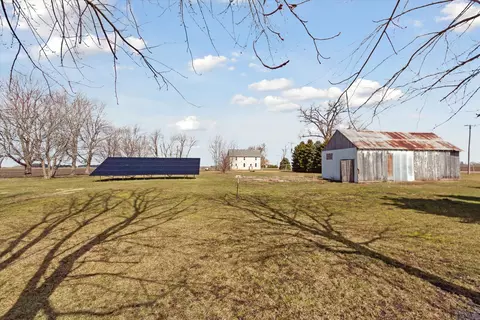 Exterior - 511 Harmon Rd, Harmon, IL 61042 photo 10 of 11