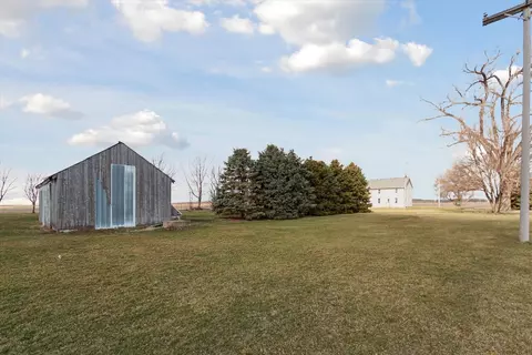 Exterior - 511 Harmon Rd, Harmon, IL 61042 photo 11 of 11