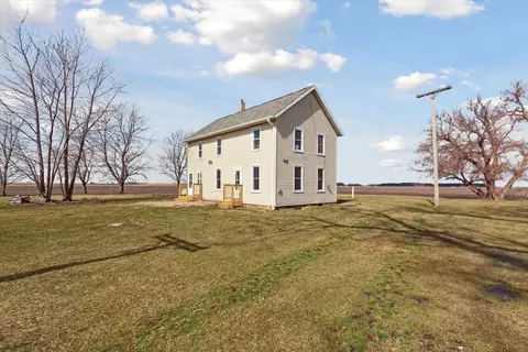 Exterior - 511 Harmon Rd, Harmon, IL 61042 photo 6 of 11