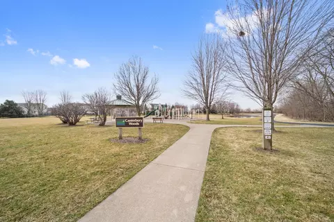 Exterior - 12605 Blue Iris Ln, Plainfield, IL 60585 photo 4 of 6