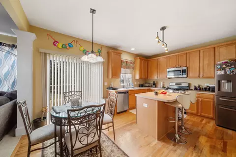 Kitchen - 12605 Blue Iris Ln, Plainfield, IL 60585 photo 5 of 6