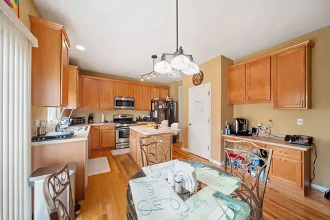Kitchen - 12605 Blue Iris Ln, Plainfield, IL 60585 photo 6 of 6