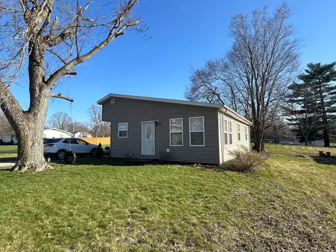 408 W Lakeview Ave, Danville, IL 61832