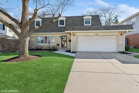 1423 N Walnut Ave, Arlington Heights, IL 60004