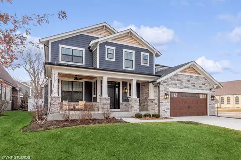 502 S Mitchell Ave, Arlington Heights, IL 60005