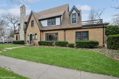 290 Vernon Ave, Glencoe, IL 60022