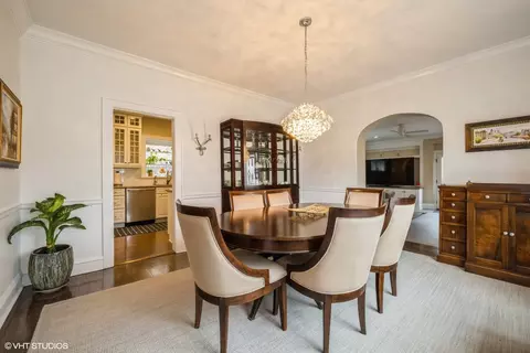 Dining - 290 Vernon Ave, Glencoe, IL 60022 photo 1 of 1