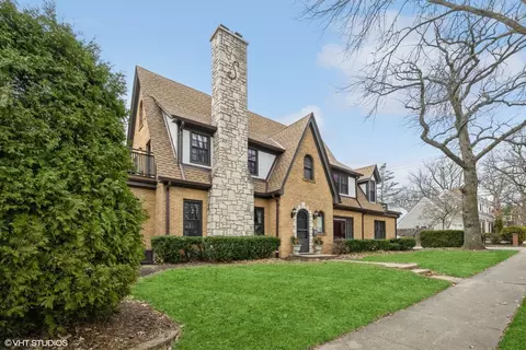 Exterior - 290 Vernon Ave, Glencoe, IL 60022 photo 2 of 3