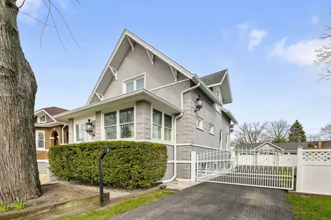 3715 Highland Ave, Berwyn, IL 60402