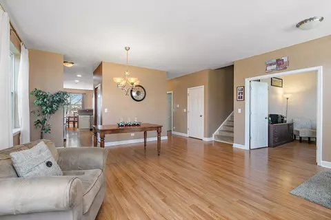 3020 Cookson Ave, Elgin, IL 60124 photo 4