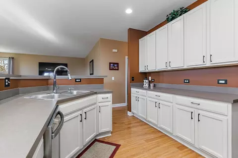 3020 Cookson Ave, Elgin, IL 60124 photo 7