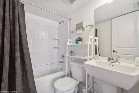 803 Lee St, Des Plaines, IL 60016 photo 13