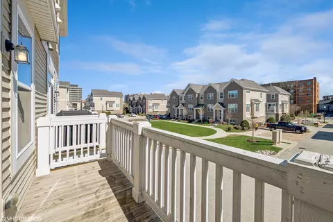 803 Lee St, Des Plaines, IL 60016 photo 15