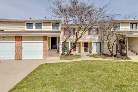 1038 Pine Tree Cir N #1038, Buffalo Grove, IL 60089