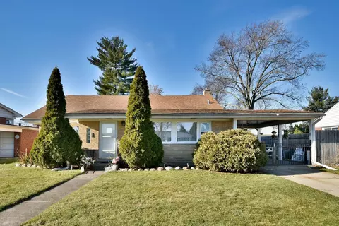 1366 Jeannette St, Des Plaines, IL 60018