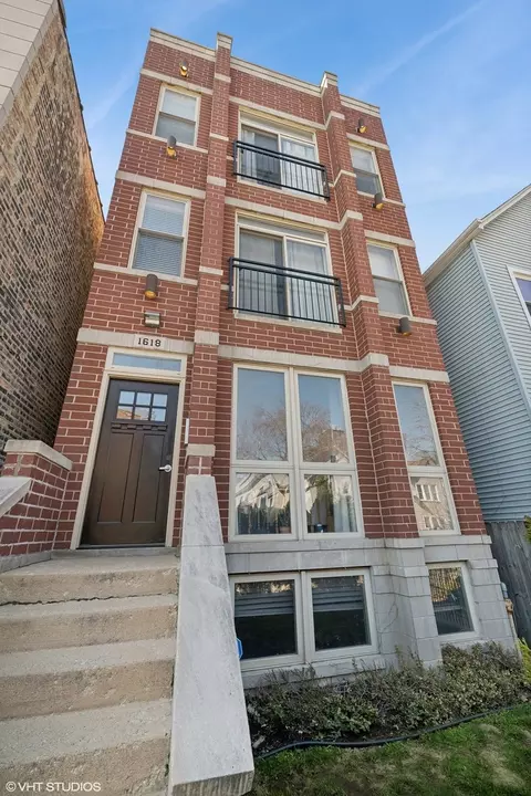 1618 N Campbell Ave #3, Chicago, IL 60647
