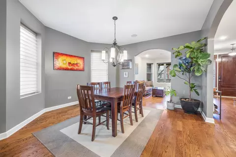 Dining - 2417 N Avers Ave, Chicago, IL 60647 photo 2 of 3