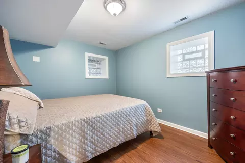 Bedroom - 2417 N Avers Ave, Chicago, IL 60647 photo 4 of 4