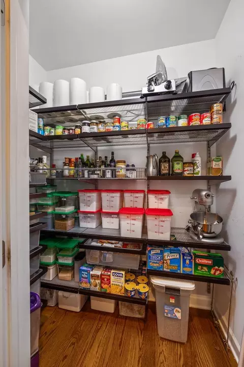 Kitchen - 2417 N Avers Ave, Chicago, IL 60647 photo 6 of 8