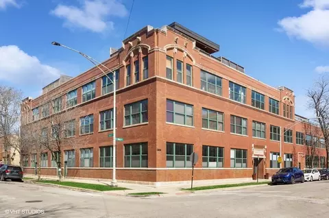 2250 W Ohio St #211, Chicago, IL 60612