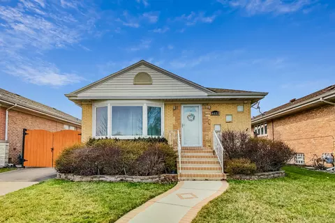 4652 N Osage Ave, Norridge, IL 60706
