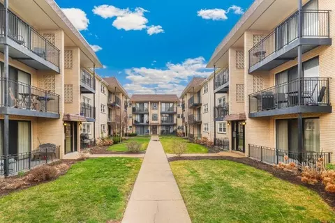 6563 N Harlem Ave #3E, Chicago, IL 60631