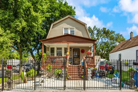 7001 S Winchester Ave, Chicago, IL 60636