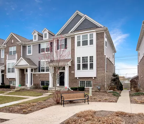 1417 N Charles Ave #1417, Naperville, IL 60563