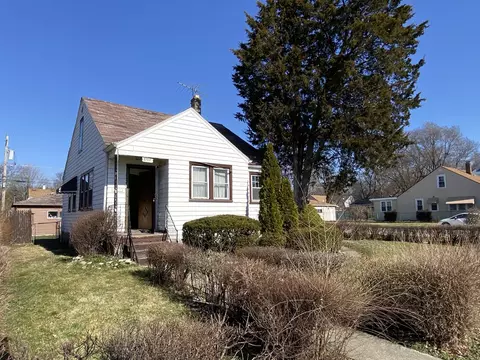 2700 W 90th St, Evergreen Park, IL 60805