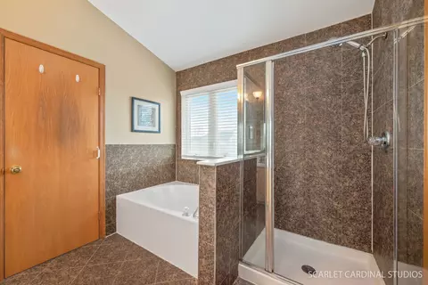 1967 Woodhaven Dr, Bartlett, IL 60103 photo 16