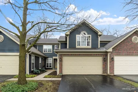 683 Bent Ridge Ln, Elgin, IL 60120