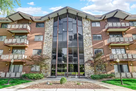 2311 183rd St #302, Homewood, IL 60430