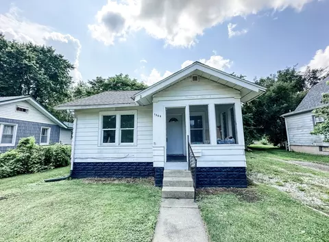 1309 N Champaign St, Champaign, IL 61820
