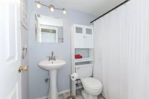 Bath - 100 E Sycamore St, Normal, IL 61761 photo 2 of 2