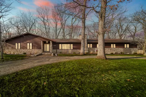2206 13th St, Winthrop Harbor, IL 60096