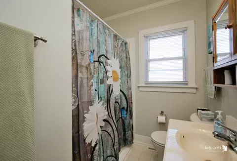 Bath - 3508 1st Ave, Mchenry, IL 60050 photo 1 of 2