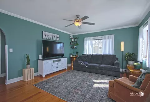 Living - 3508 1st Ave, Mchenry, IL 60050 photo 3 of 4