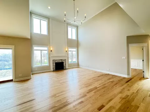 Living - 23069 Devonshire Ln, Frankfort, IL 60423 photo 1 of 3